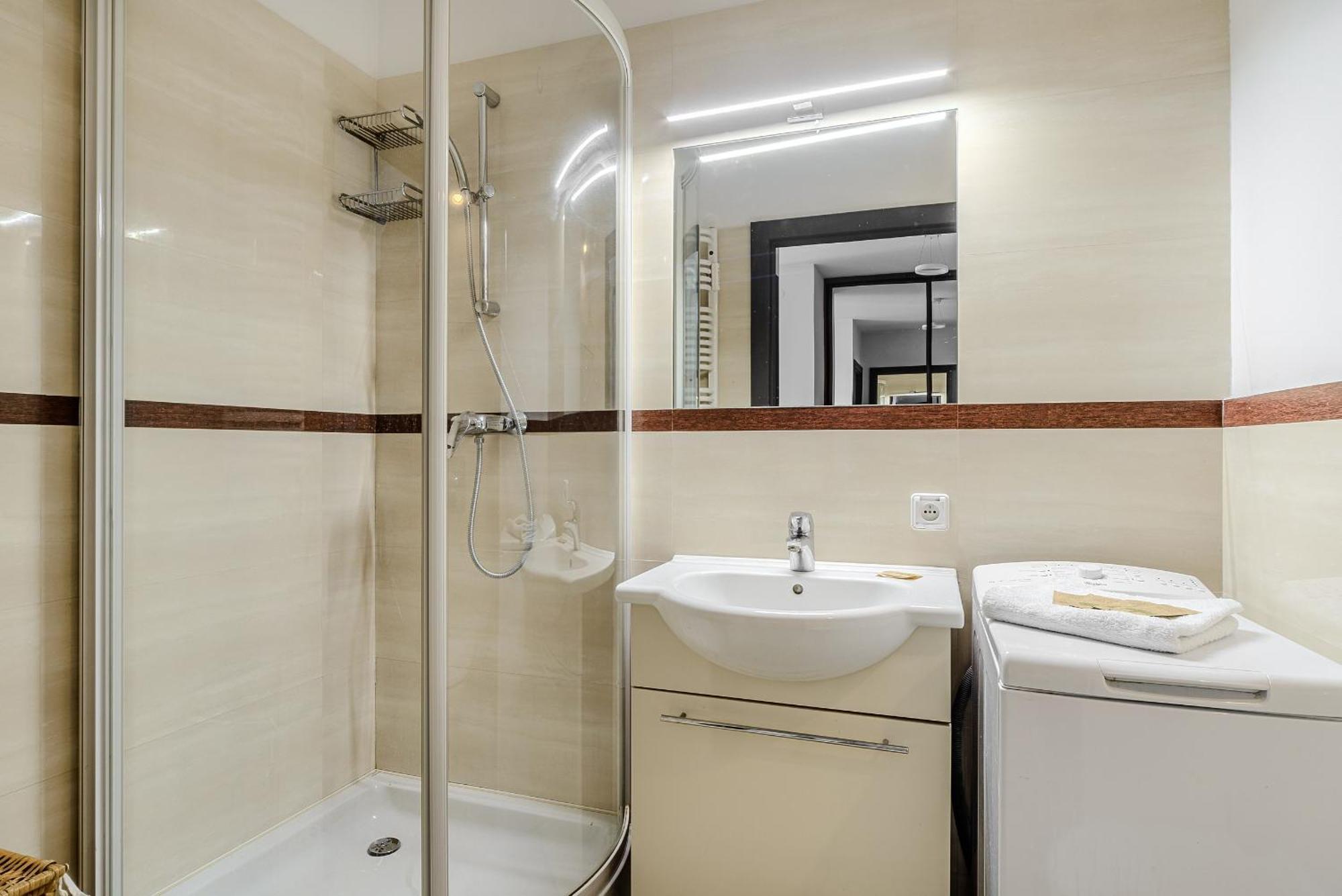 Apartament Ostrobramska - Praga Poludnie ワルシャワ エクステリア 写真